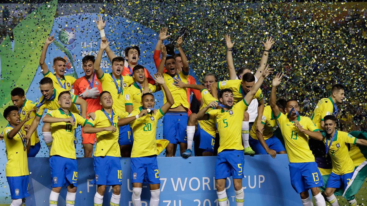 Brazil lên ngôi vương giải đấu lớn nhất thế giới