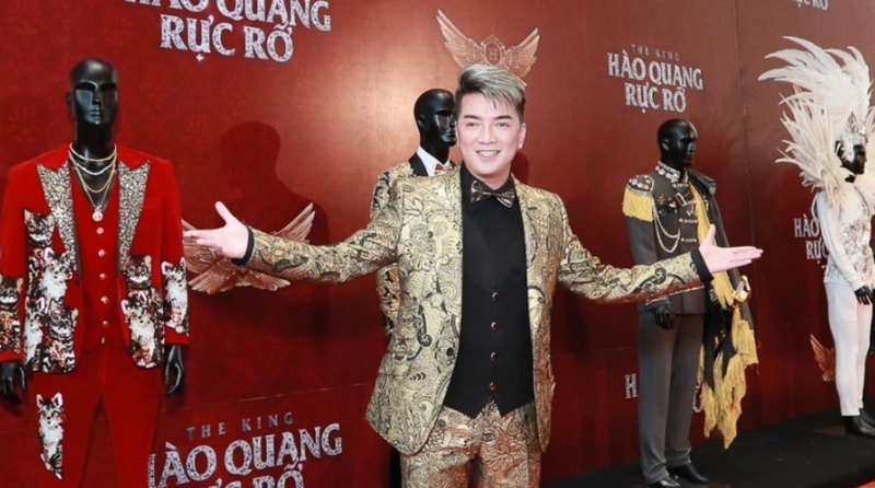 Danh xưng “Ông hoàng nhạc Việt” gắn liền với sức hút và dấu ấn của Đàm Vĩnh Hưng. 