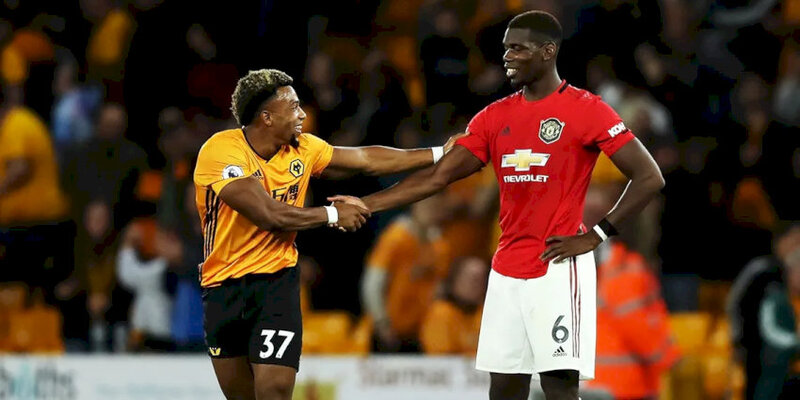 Fair play trong bóng đá thể hiện qua việc thi đấu đúng luật, tôn trọng đối thủ và trọng tài. 